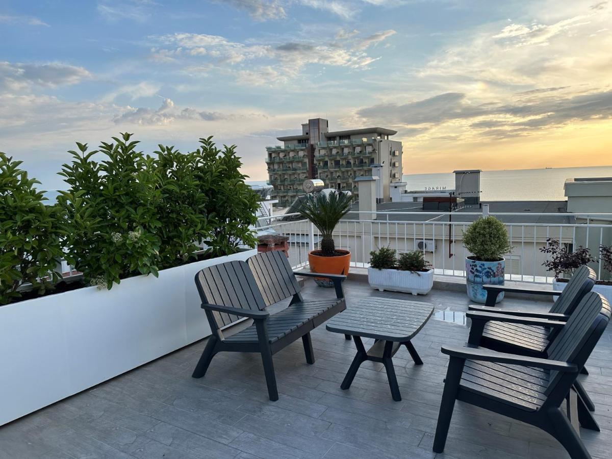 Paradise Rooftop Golem Golem  Ngoại thất bức ảnh
